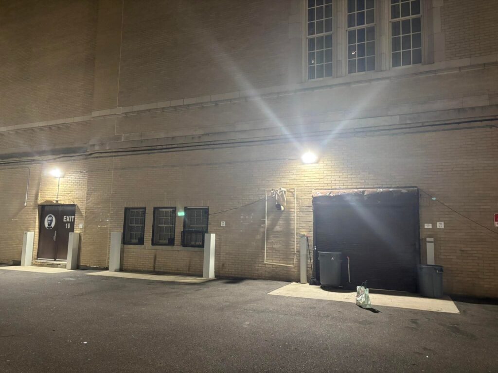 Cat Trapped in School Storage Shed for Five Days – Nobody Will Help